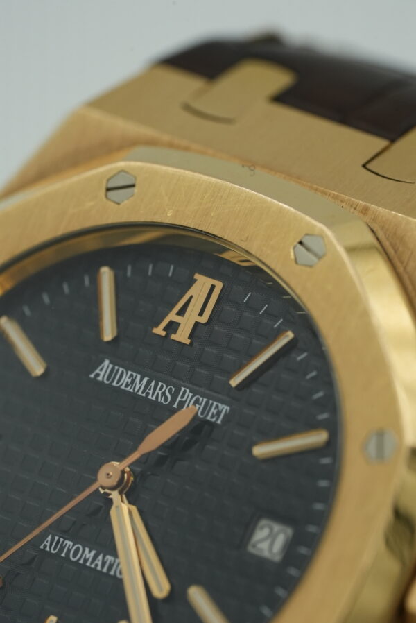 Audemars Piguet Royal Oak Selfwinding 15300OR.OO.D002CR.01 - Image 2