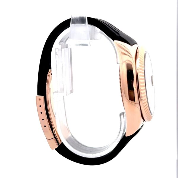 Rolex Sky-Dweller 326135 - Image 2
