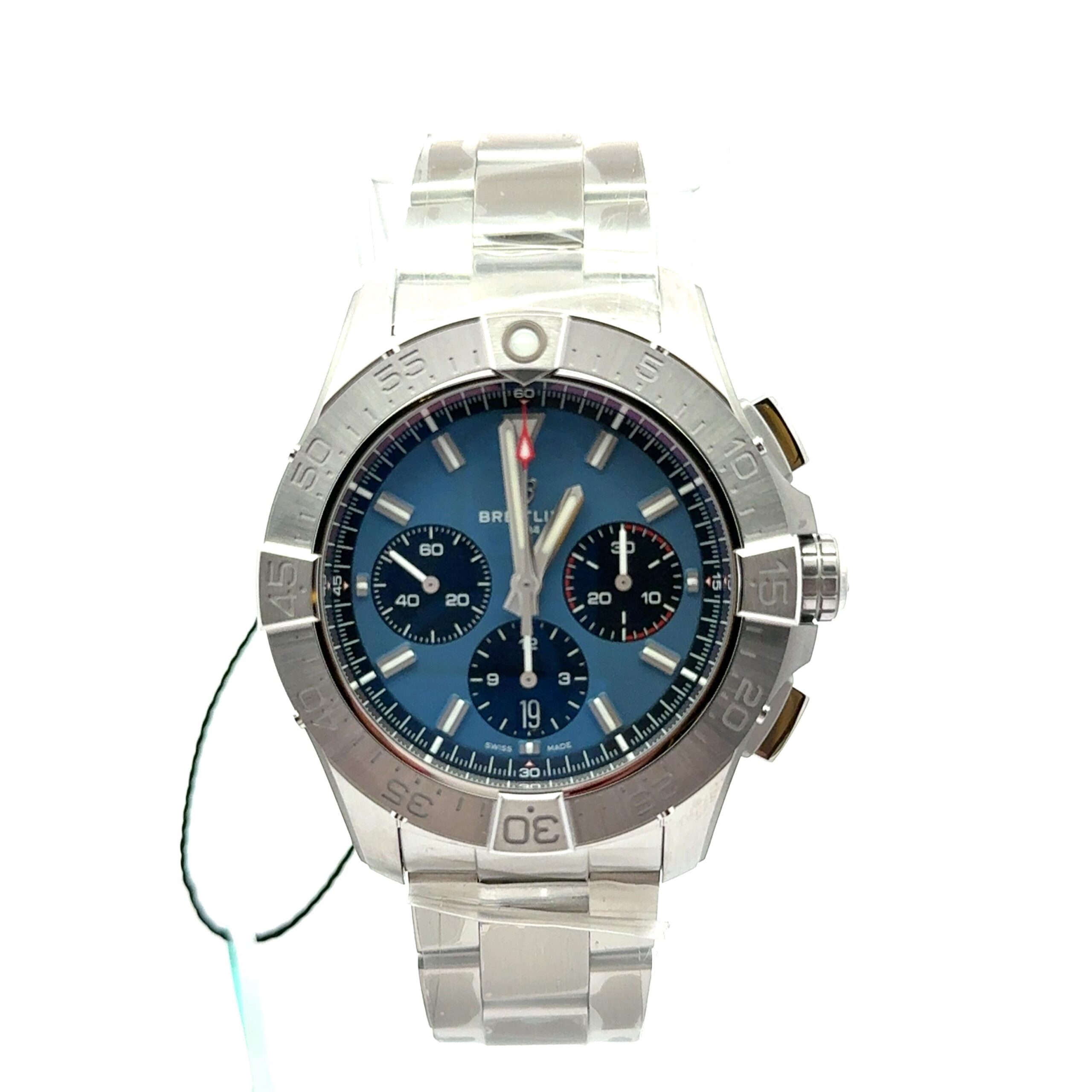 Breitling Avenger B01 Chronograph 44 - AB0147101C1A1 - Image 2