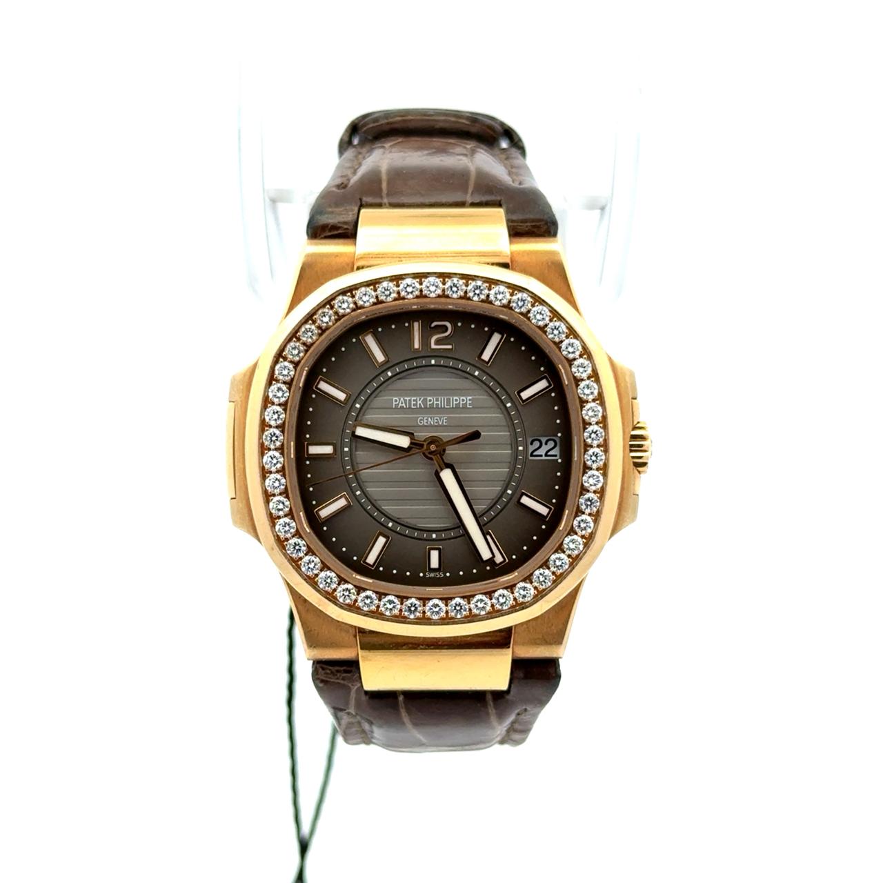 Patek Philippe Nautilus - 7010R-010 - Image 2