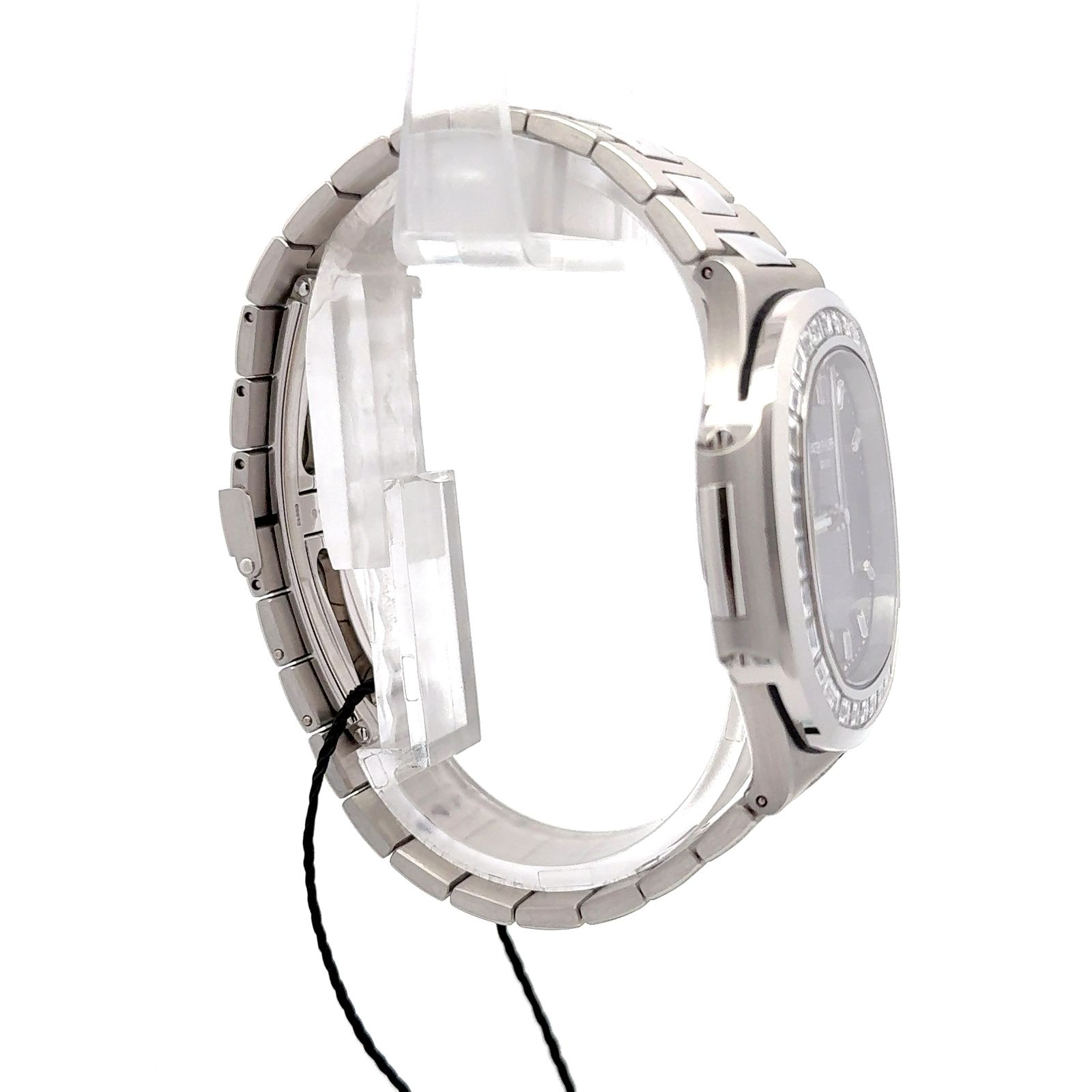 Patek Philippe Nautilus Bezel Diamond - 5711/110P-001 - Image 3