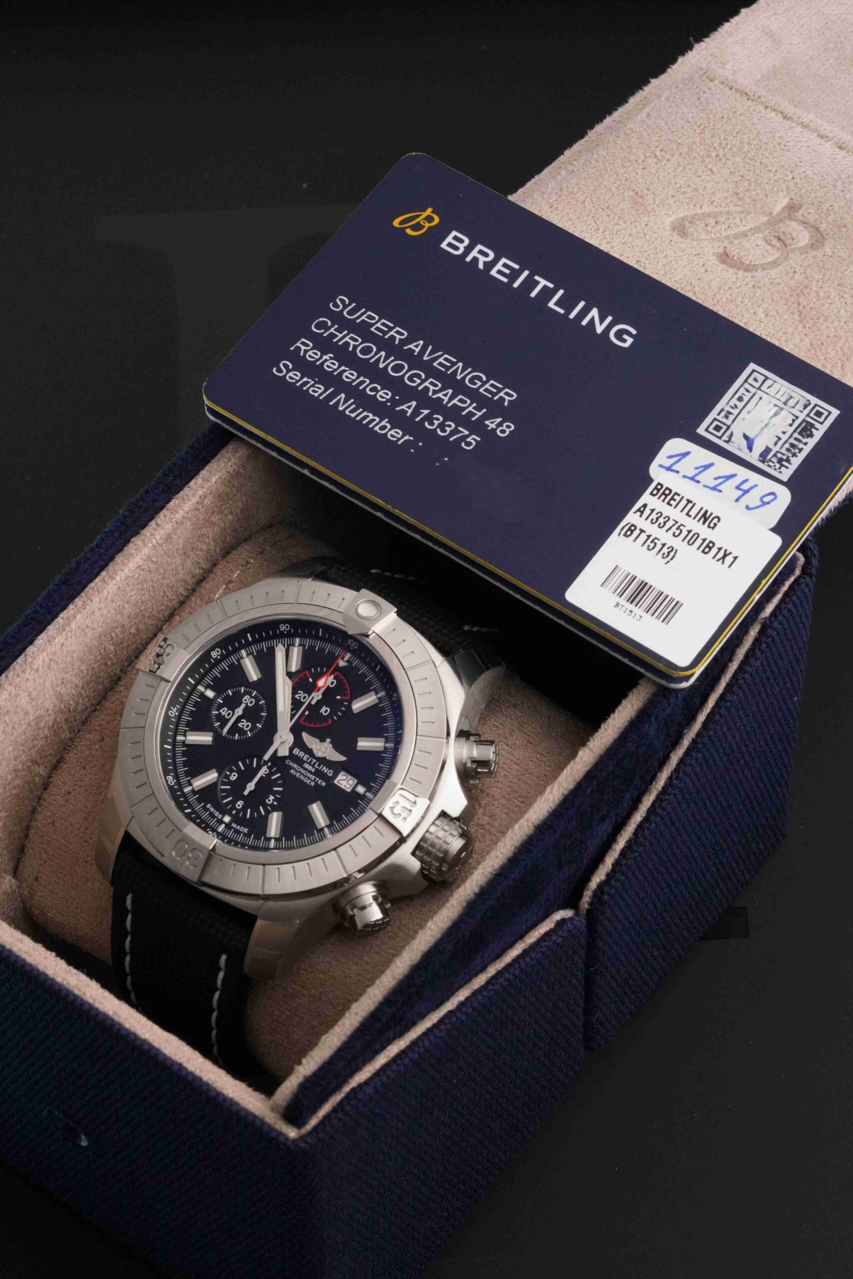 Breitling Super Avenger Chronograph 48 - Image 6