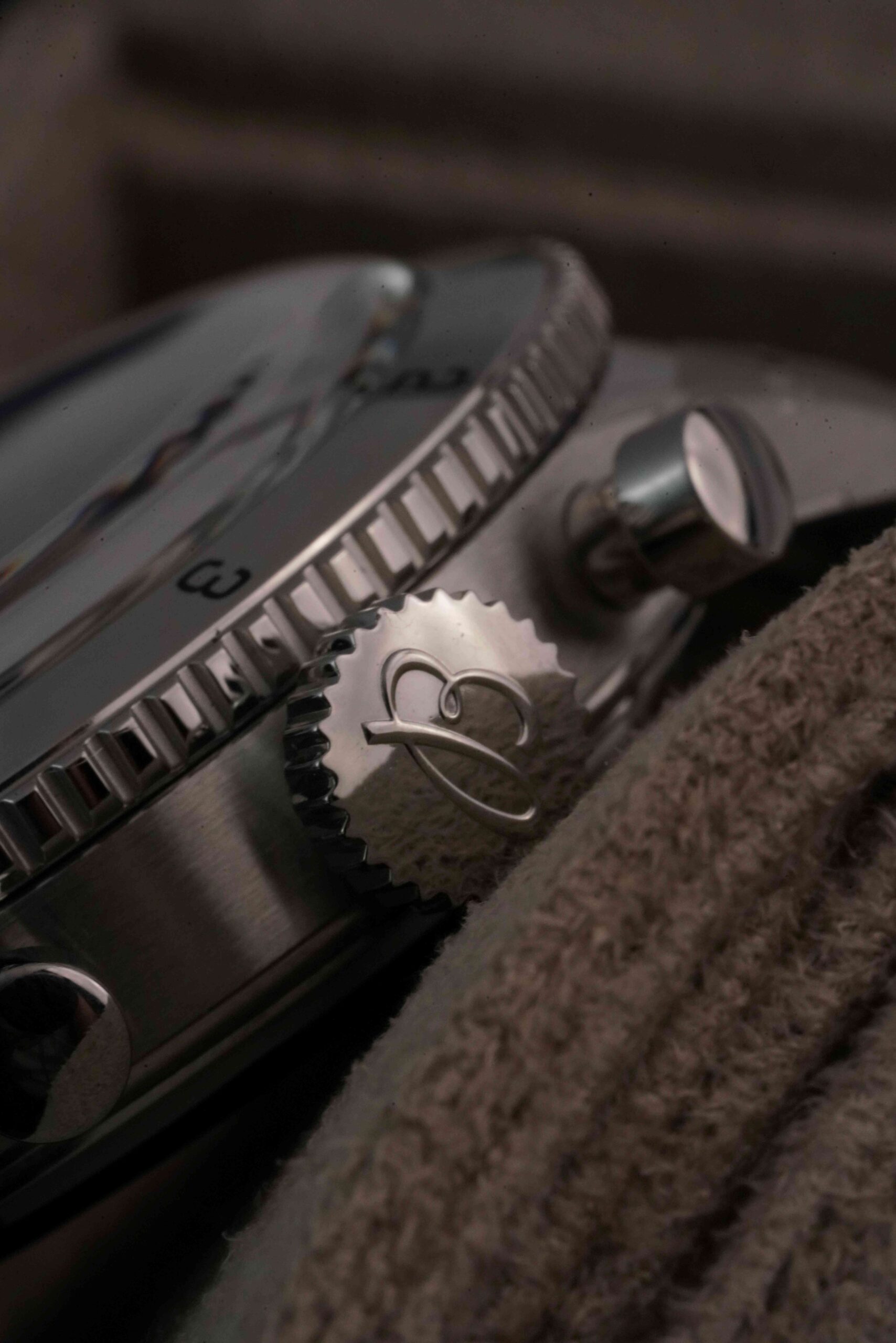 Breitling Super Avi AB04453A1B1A1 - Image 9