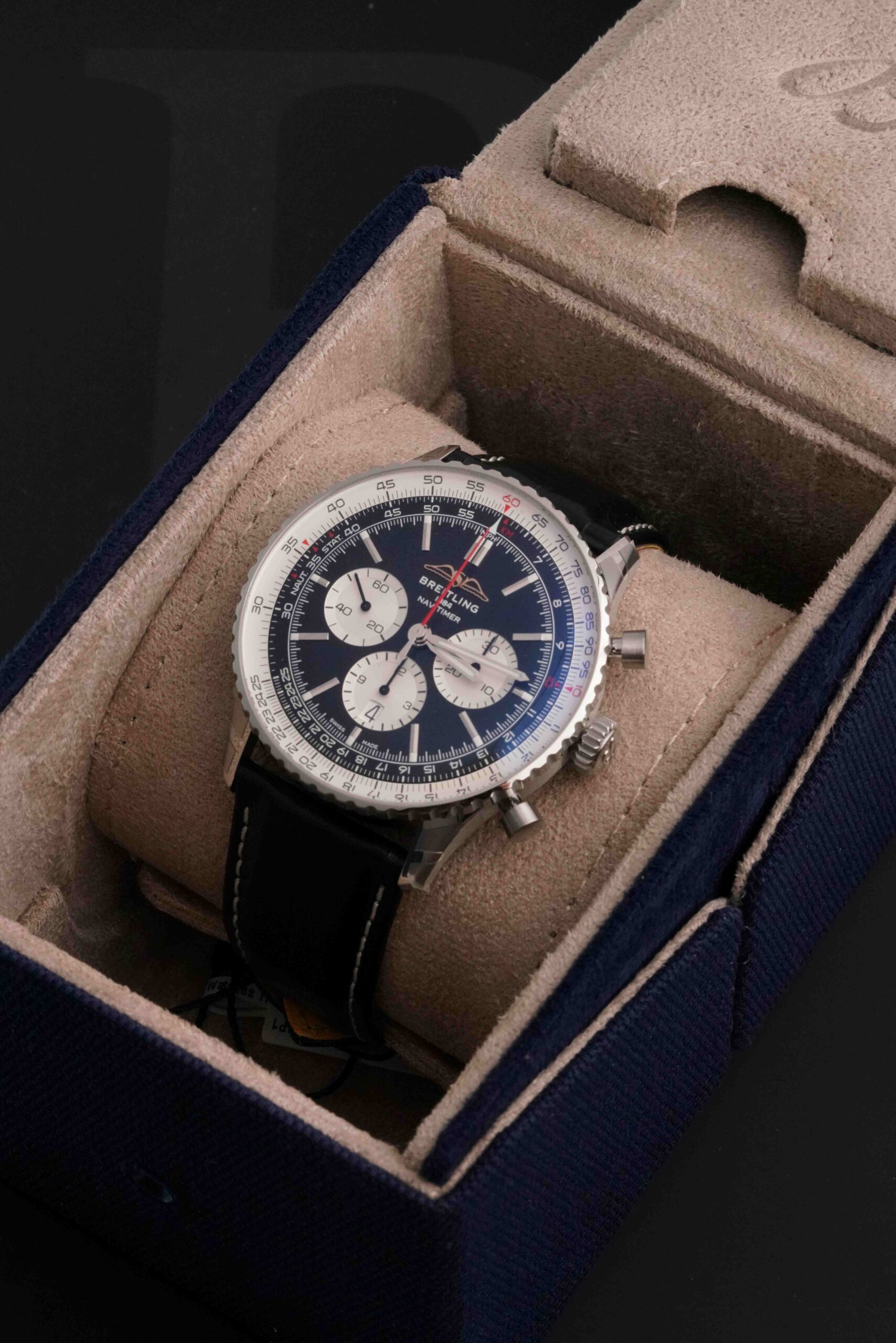Breitling Navitimer 1 B01 Chronograph 46 - Image 7
