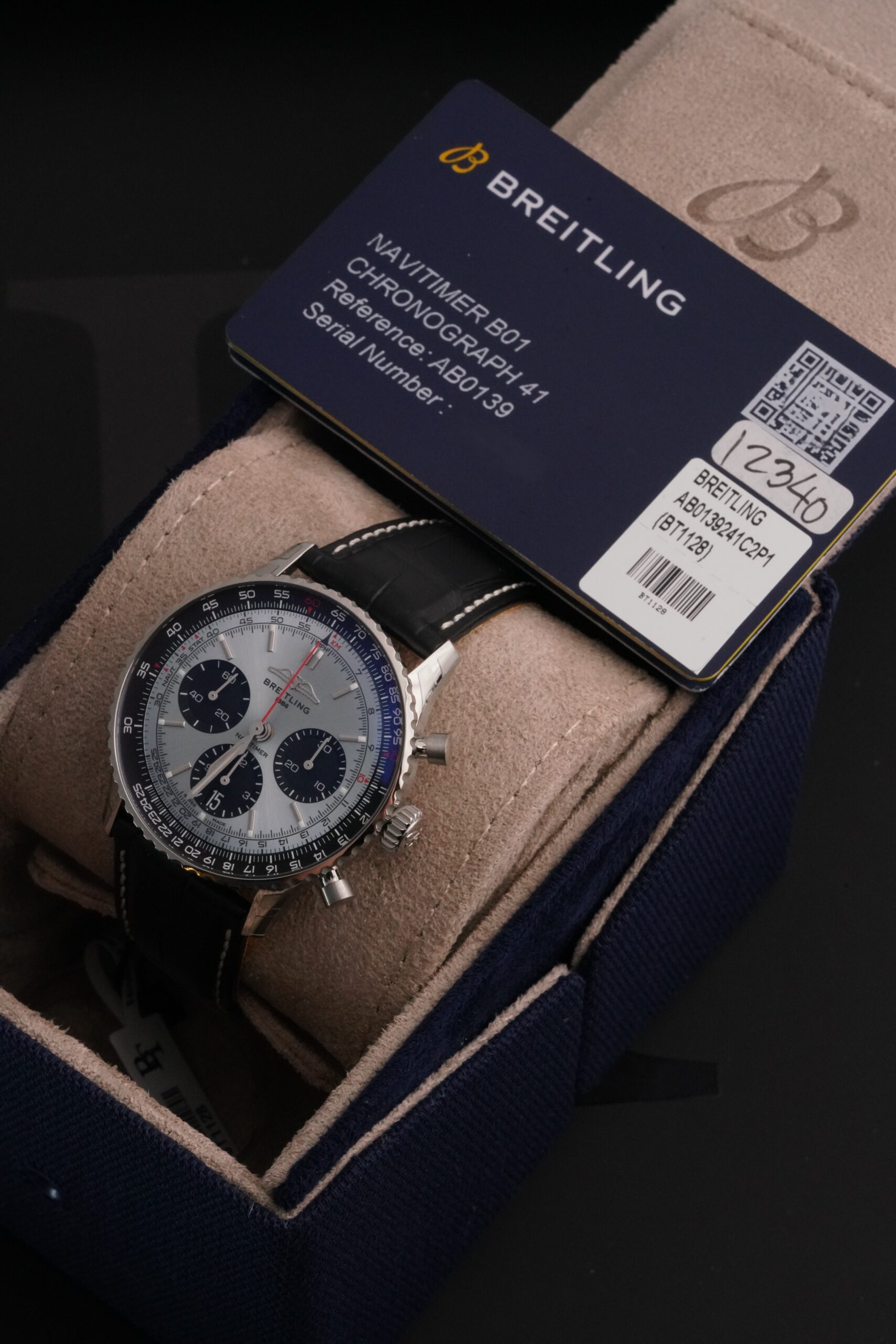Breitling Navitimer 1 B01 Chronograph 41 Ice Blue AB0139241C2P1 - Image 9